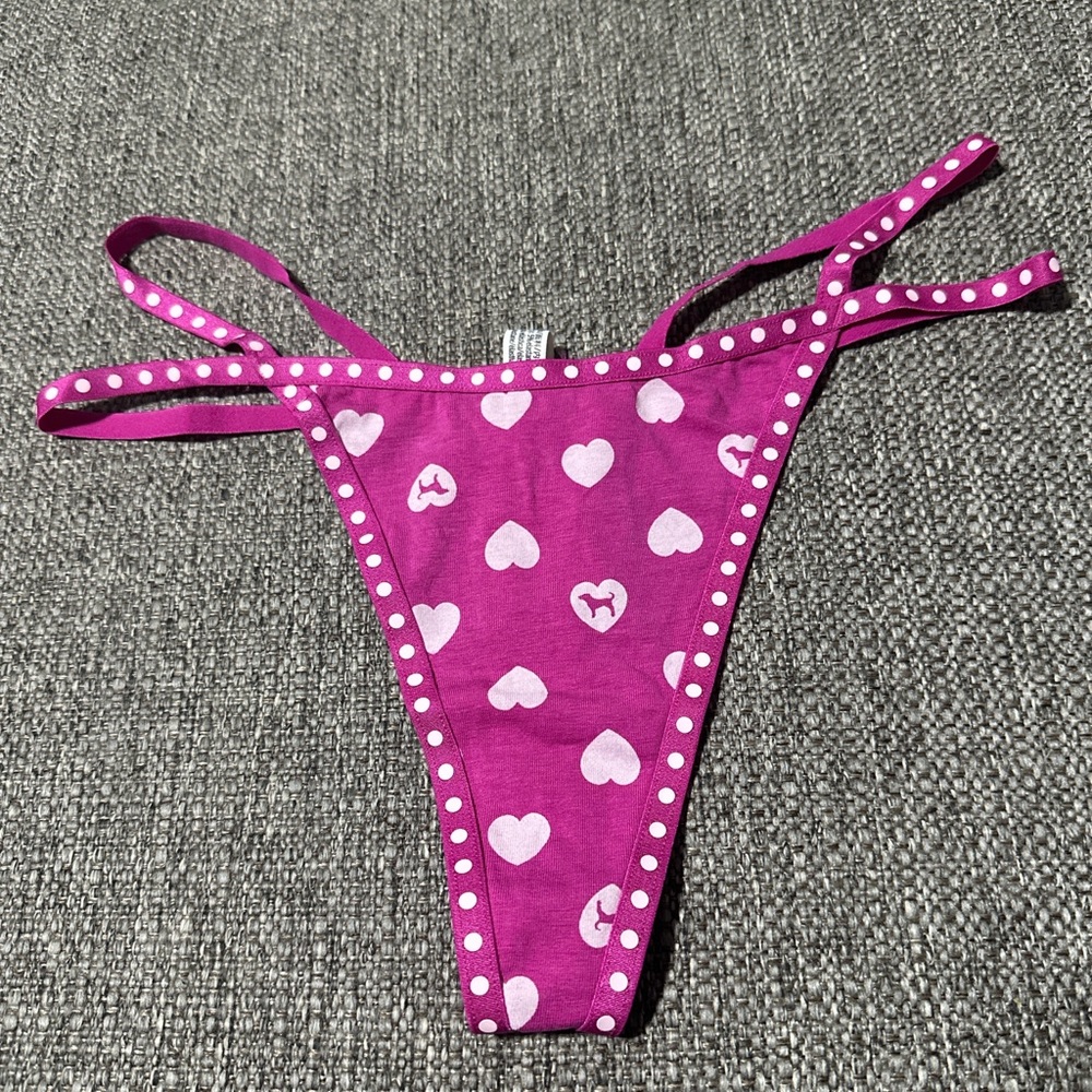 PINK Victoria’s Secret Thong Panty